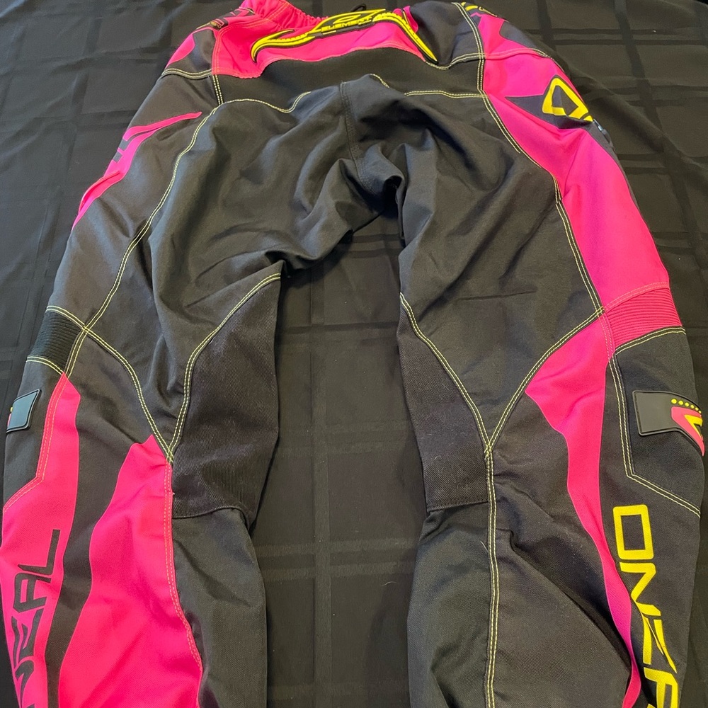 O’Neal Matching Riding Gear - Picture 4 of 6